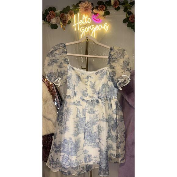 Cider Dresses & Skirts - NWT Cider Chinoiserie Size 1XL Blue & White Puff Sleeve Mini Dress